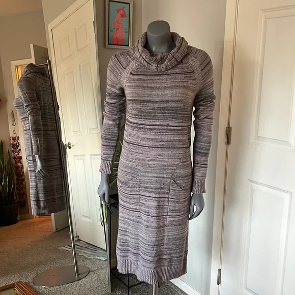 velvet burnout maxi dress Well Versed Burnout Velvet Maxi Dress Chocolate